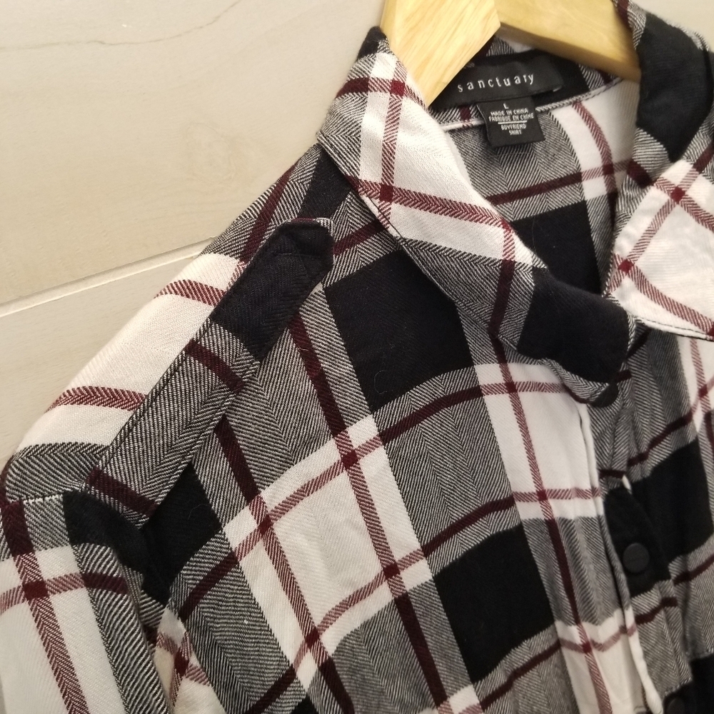 {L} Sanctuary Plaid Button Down Shirt Maroon Black White - Picture 4 of 10